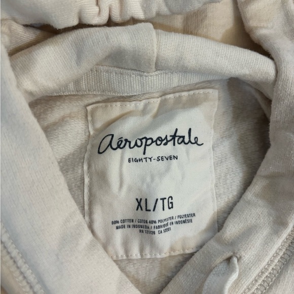 Aeropostale Hoodie - Picture 3 of 4